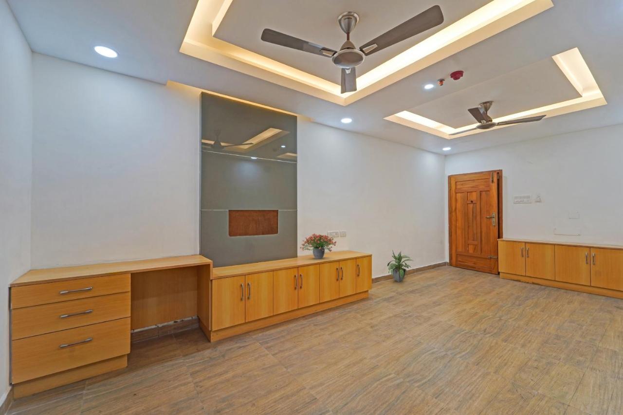 Hotel O J2 Service Apartment Chennai Exterior foto